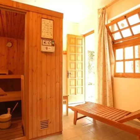 Mobilheim Auf Dem Huegel Mit Pool Tatil Evi Villanova d'Albenga