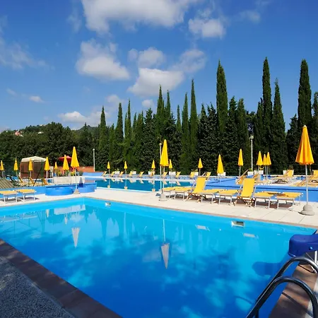 Mobile In Ferienresidenz Mit Pool Casa vacanze *