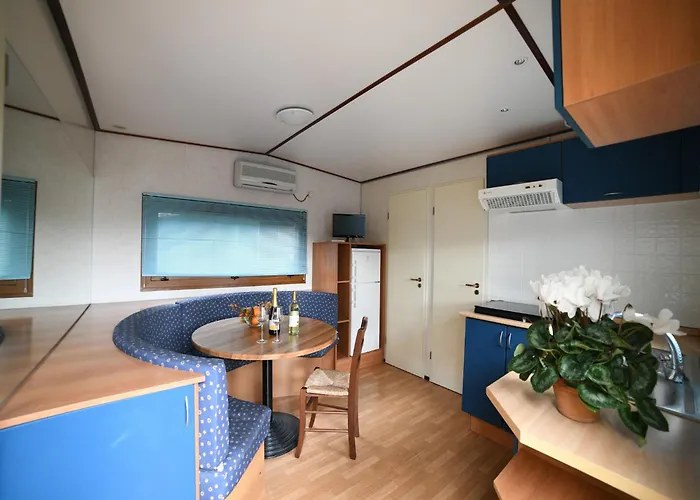 Mobilheim Auf Dem Huegel Mit Pool Casa vacanze Villanova d'Albenga